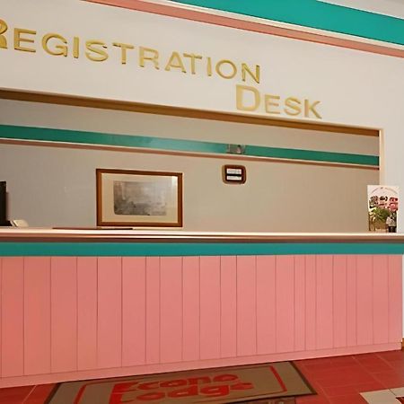 Econo Lodge Lakeshore Manistique Extérieur photo