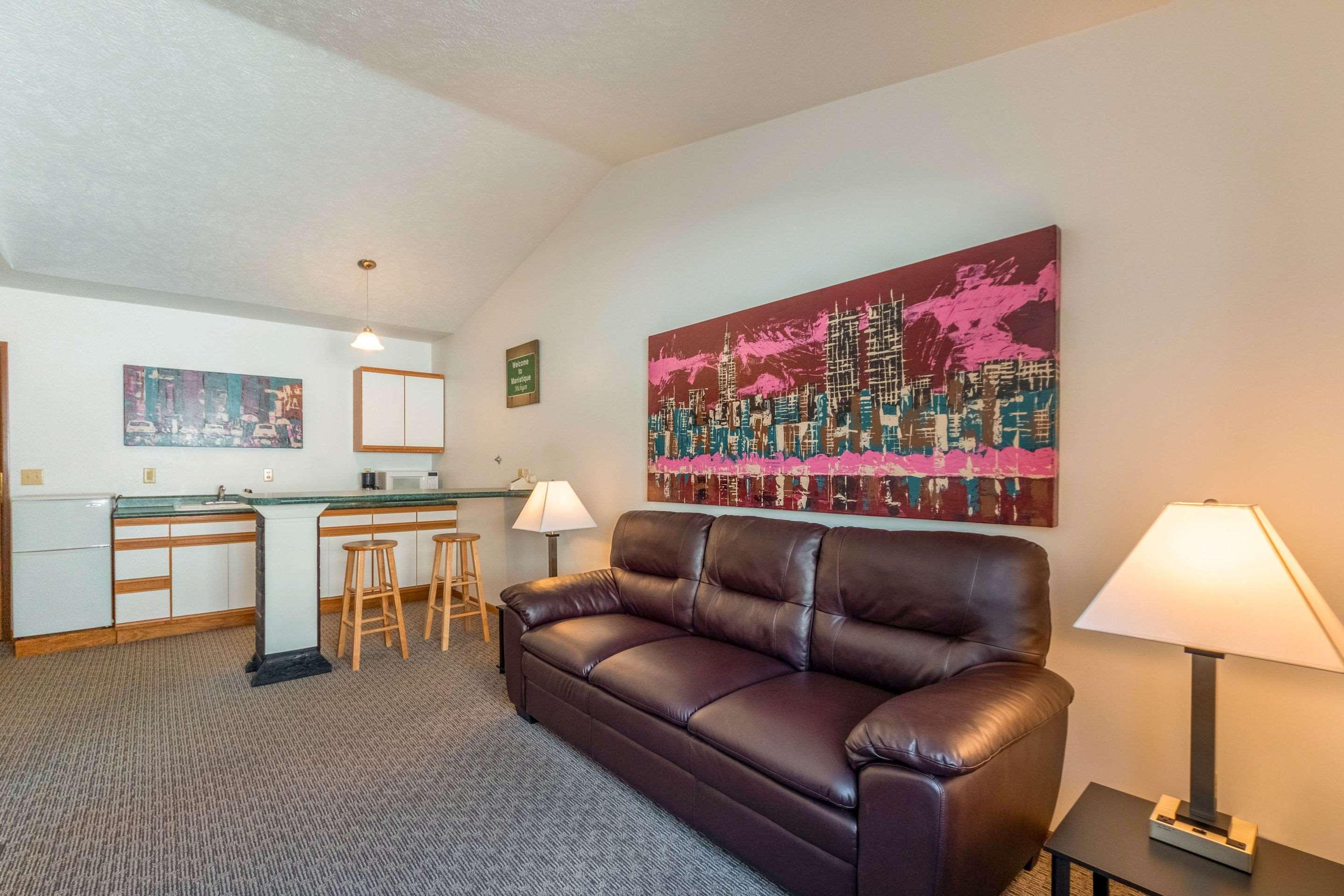 Econo Lodge Lakeshore Manistique Extérieur photo