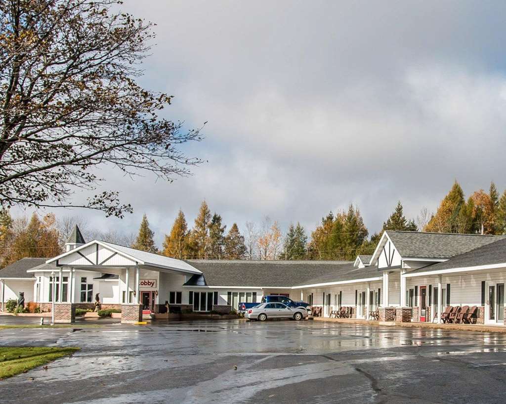 Econo Lodge Lakeshore Manistique Extérieur photo